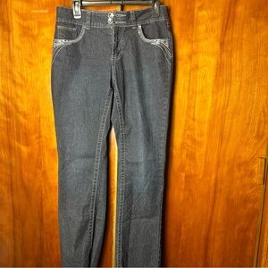 Roz & Ali gemstone jeans 23% cotton size 8